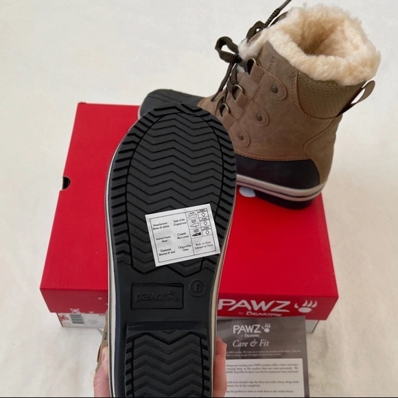 (NWT) PAWZ Women's Ginnie Cozy Warm Winter Boots, Size: 6 - Picture 12 of 16